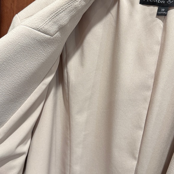 Preston & York Light Beige Women's Blazer - Picture 6 of 7